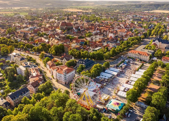 Domquartier Гостевой дом Наумбург